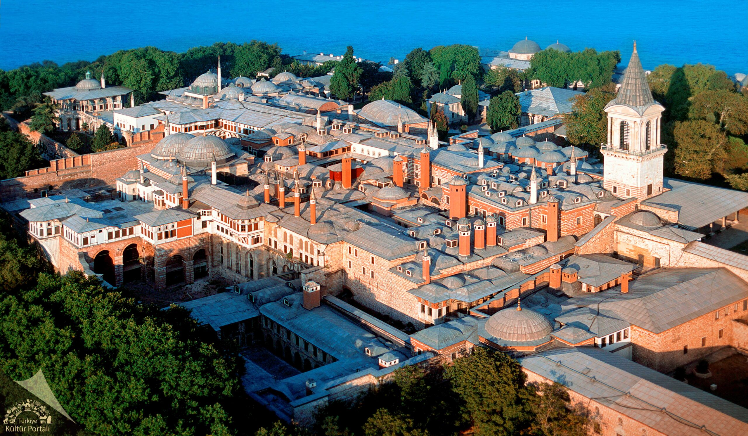 Topkapi Palace: A Journey Through Ottoman Magnificent