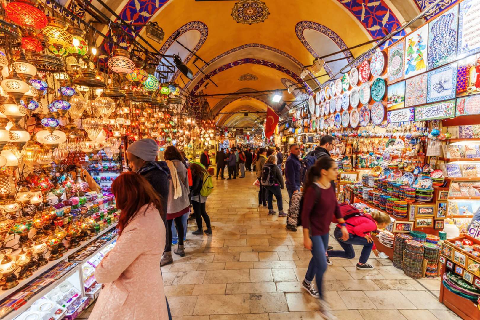 Unveiling Istanbul’s Grand Bazaar: Shopping & History